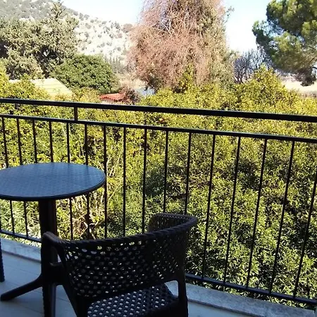 Lindos דליאן