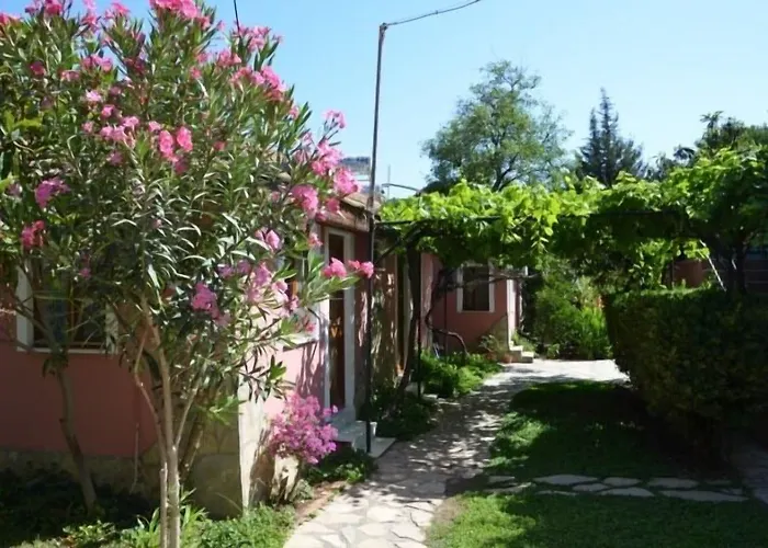 Ξενοδοχείο Lindos *